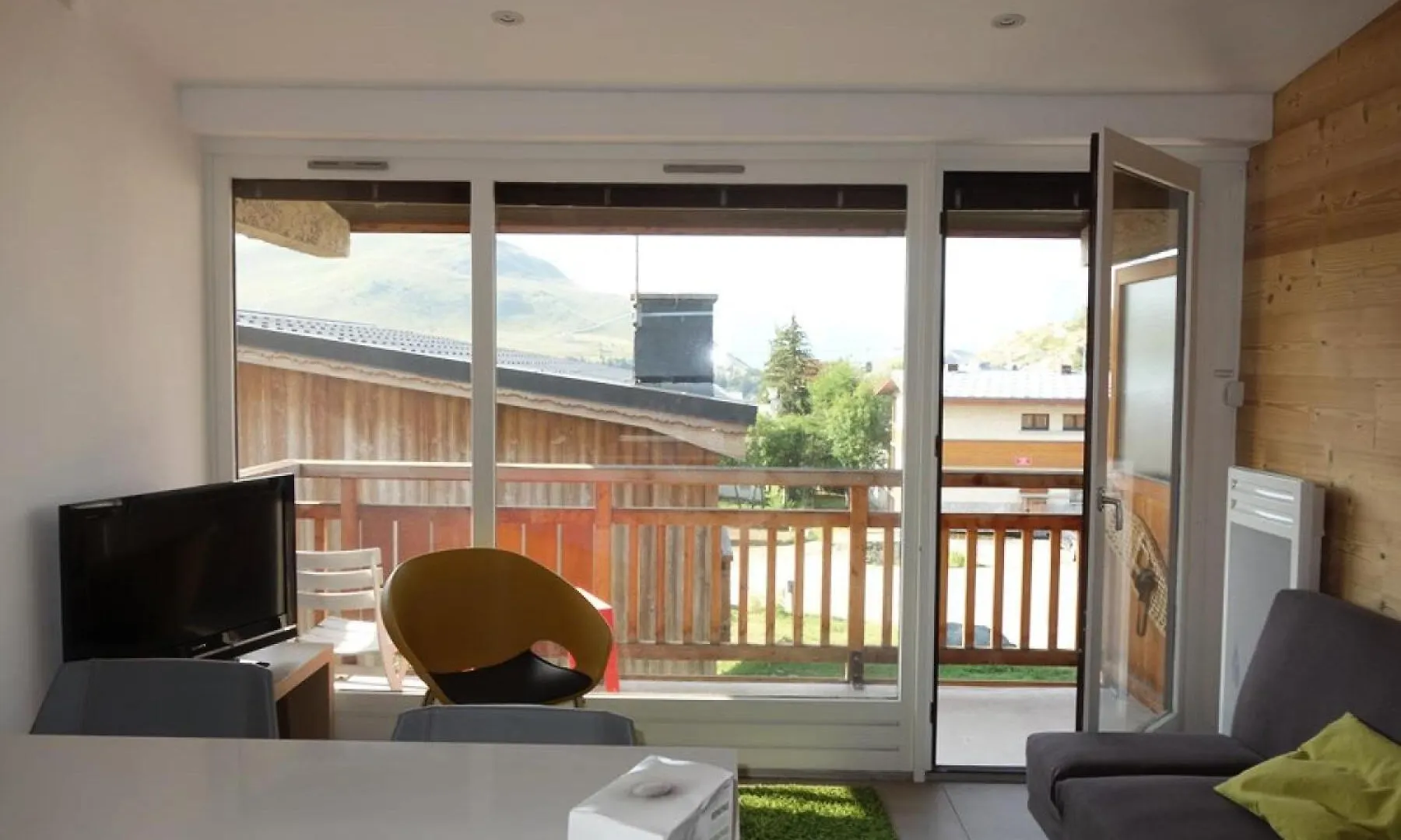 Residence Milady - Appartement 2 Piece + Hall Habitable Alpe D'Huez Centre Station Mae-3001 Huez